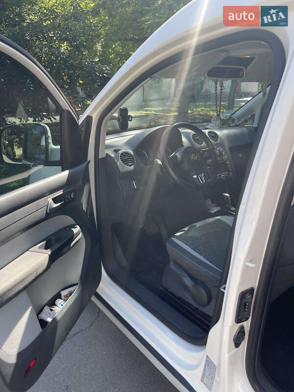 Минивэн Volkswagen Caddy 2013 в Одессе