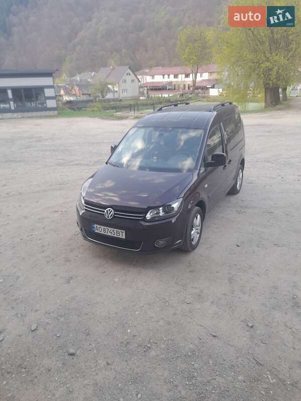 Мінівен Volkswagen Caddy 2012 в Ужгороді