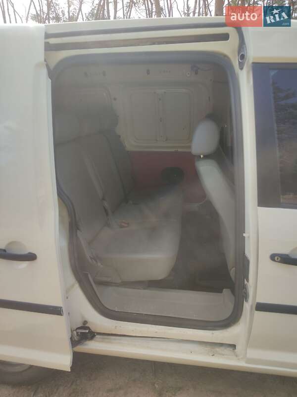 Минивэн Volkswagen Caddy 2004 в Чугуеве