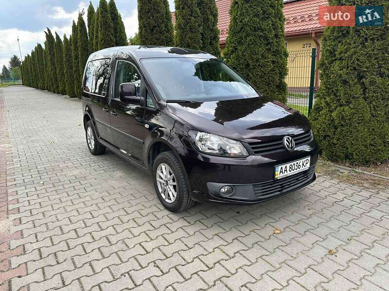 Мінівен Volkswagen Caddy 2011 в Києві