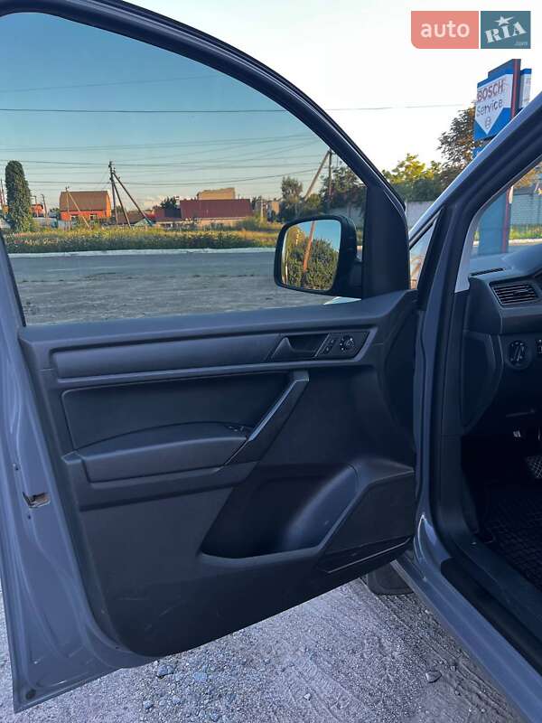 Минивэн Volkswagen Caddy 2016 в Бердичеве