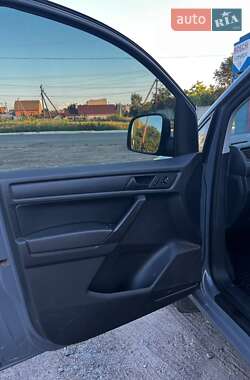 Минивэн Volkswagen Caddy 2016 в 