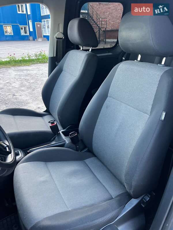 Минивэн Volkswagen Caddy 2016 в Бердичеве