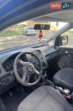 Минивэн Volkswagen Caddy 2015 в Львове