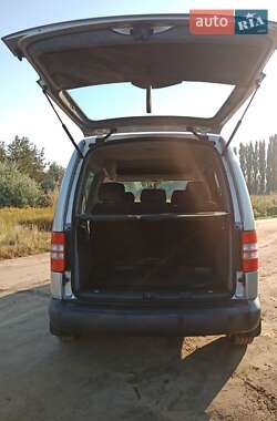 Мінівен Volkswagen Caddy 2010 в Ширяєвому