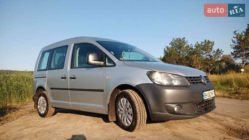 Минивэн Volkswagen Caddy 2010 в Ширяево