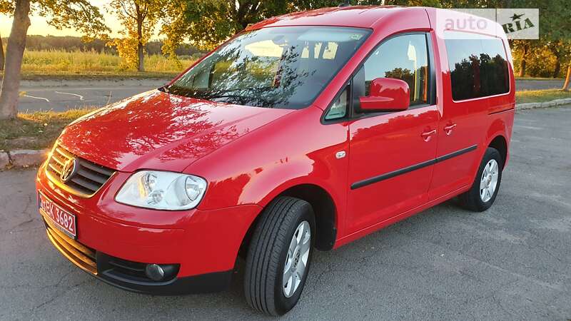 Мінівен Volkswagen Caddy 2009 в Володимир-Волинському