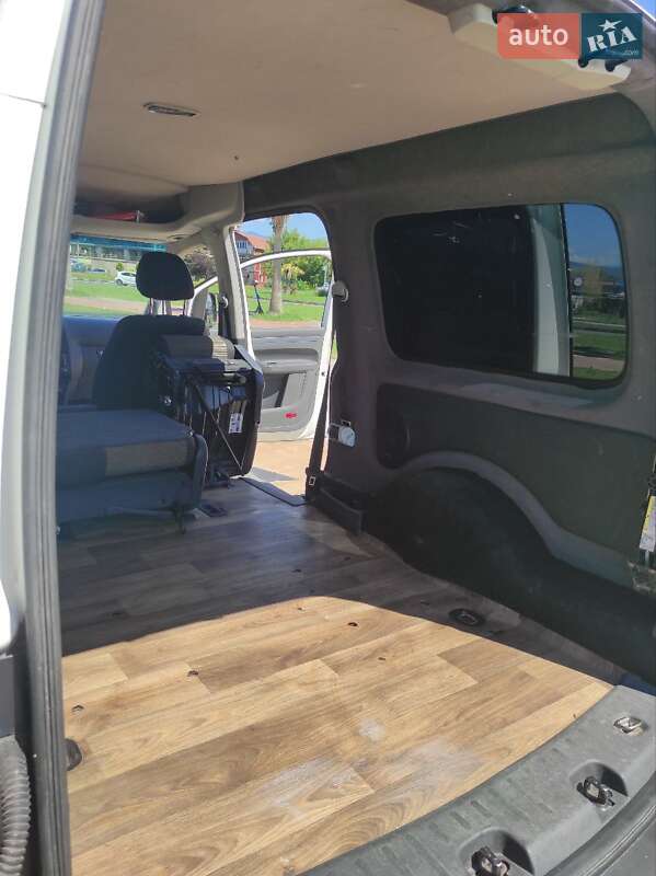 Минивэн Volkswagen Caddy 2013 в Киеве фото 9 Минивэн Volkswagen Caddy 2013 в Киеве