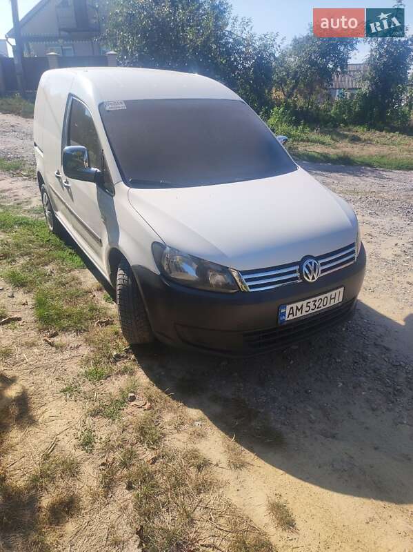 Вантажний фургон Volkswagen Caddy 2013 в Запоріжжі