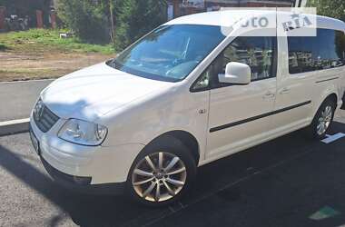 Минивэн Volkswagen Caddy 2010 в Ровно