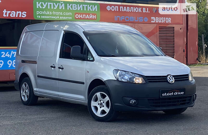 Вантажний фургон Volkswagen Caddy 2011 в Миколаєві