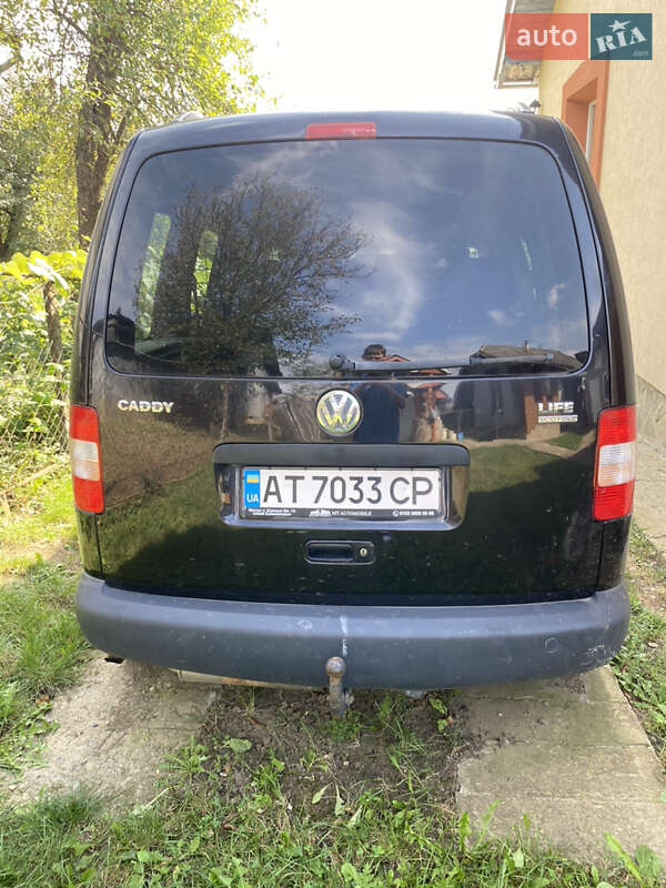 Минивэн Volkswagen Caddy 2008 в Отынии