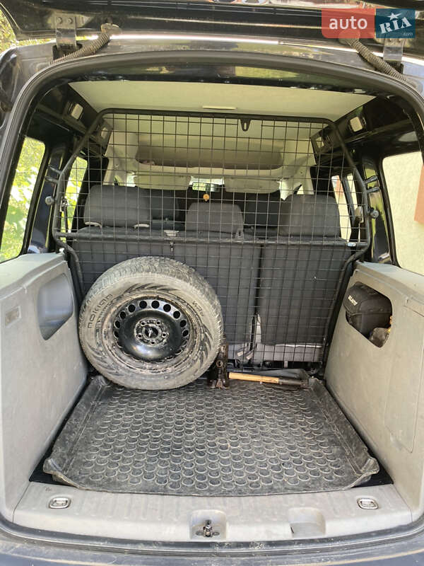 Минивэн Volkswagen Caddy 2008 в Отынии