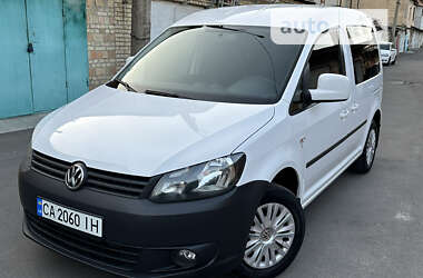 Минивэн Volkswagen Caddy 2015 в Киеве