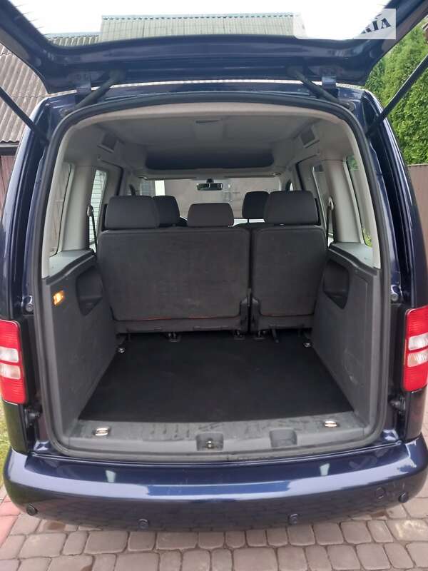 Мінівен Volkswagen Caddy 2012 в Києві