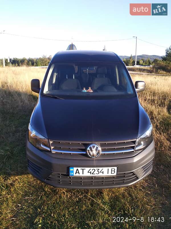 Минивэн Volkswagen Caddy 2016 в Ивано-Франковске