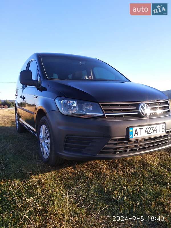 Минивэн Volkswagen Caddy 2016 в Ивано-Франковске
