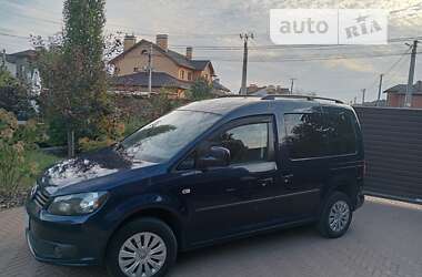 Минивэн Volkswagen Caddy 2015 в Киеве