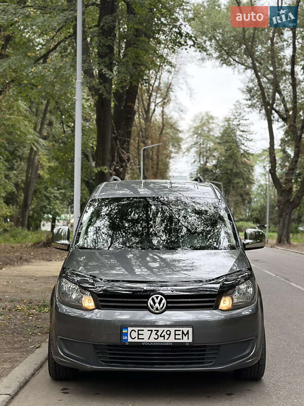 Минивэн Volkswagen Caddy 2011 в 