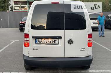 Грузовой фургон Volkswagen Caddy 2015 в Киеве