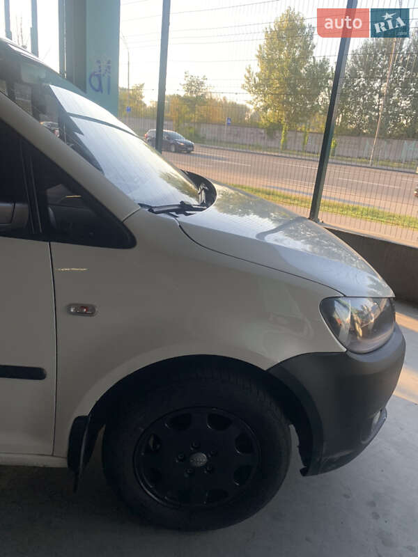 Грузовой фургон Volkswagen Caddy 2010 в Киеве фото 13 Грузовой фургон Volkswagen Caddy 2010 в Киеве