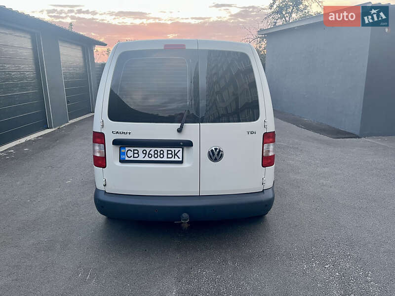 Грузовой фургон Volkswagen Caddy 2009 в Чернигове