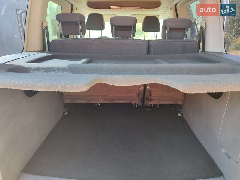 Минивэн Volkswagen Caddy 2011 в Великодолинском