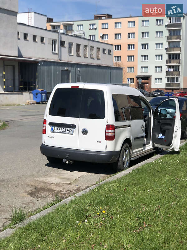 Минивэн Volkswagen Caddy 2012 в 