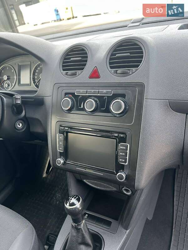 Минивэн Volkswagen Caddy 2011 в Сиховом