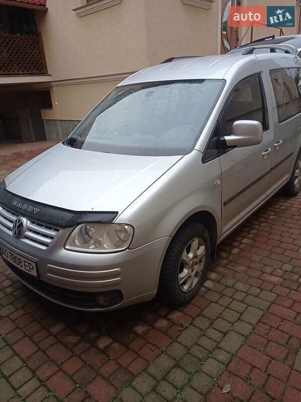 Минивэн Volkswagen Caddy 2008 в Ужгороде
