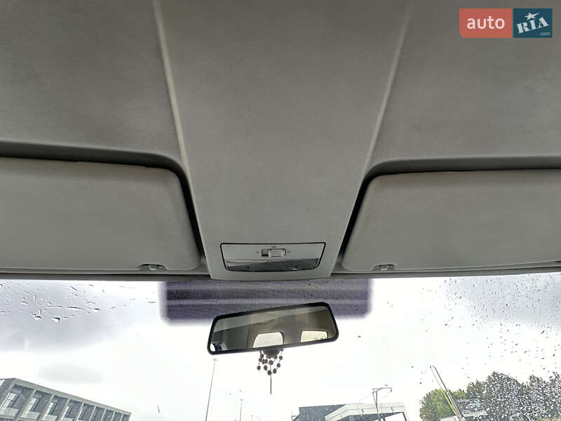 Минивэн Volkswagen Caddy 2009 в Львове