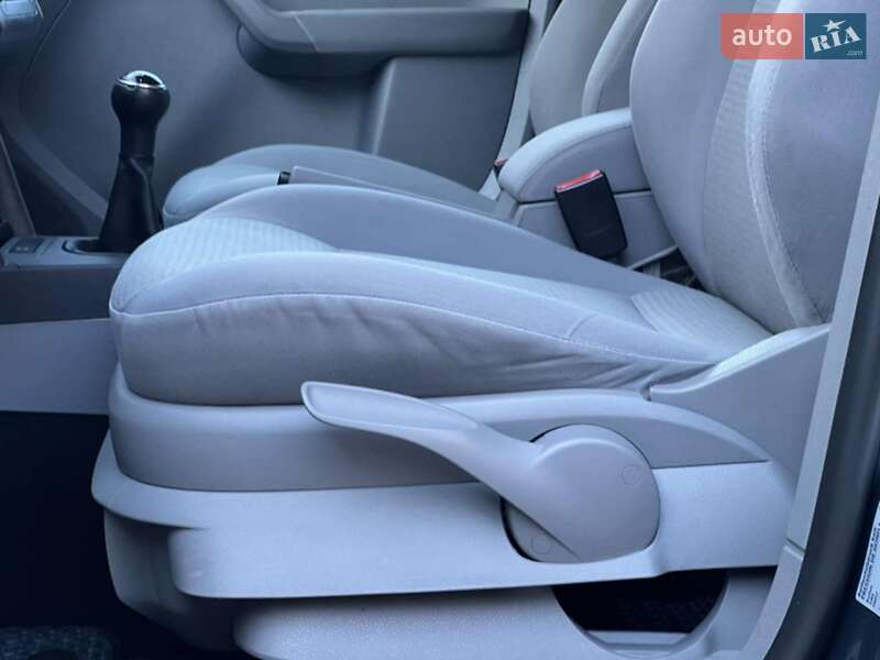 Минивэн Volkswagen Caddy 2008 в Дрогобыче