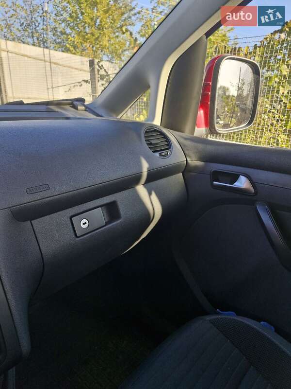 Минивэн Volkswagen Caddy 2014 в Черкассах