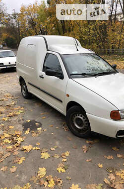 Грузовой фургон Volkswagen Caddy 2001 в Львове