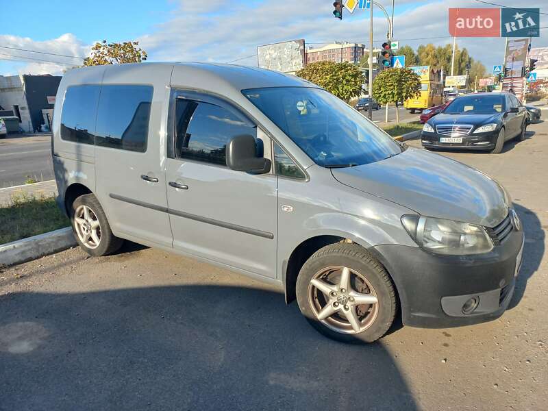 Минивэн Volkswagen Caddy 2012 в Киеве фото 8 Минивэн Volkswagen Caddy 2012 в Киеве