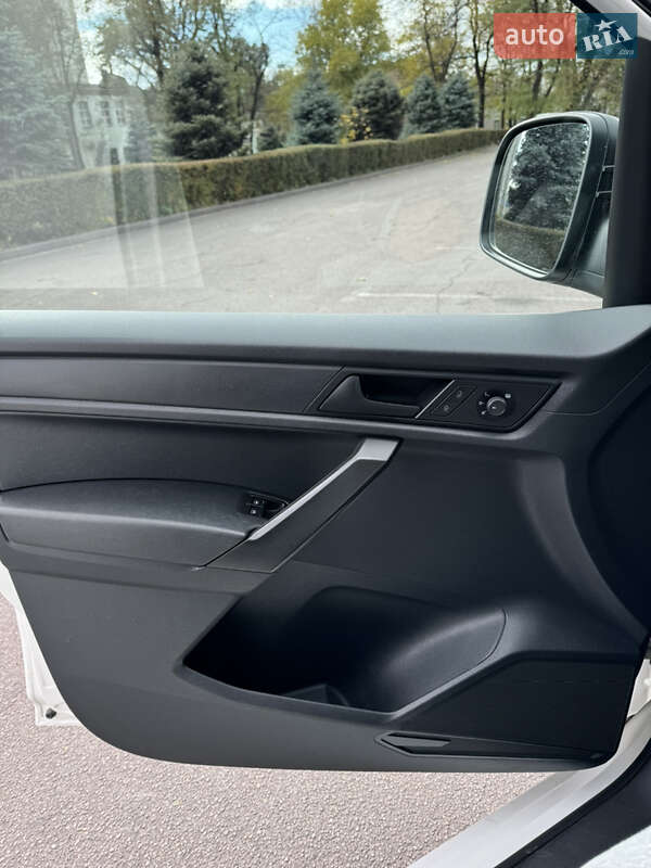 Грузовой фургон Volkswagen Caddy 2018 в Каменском