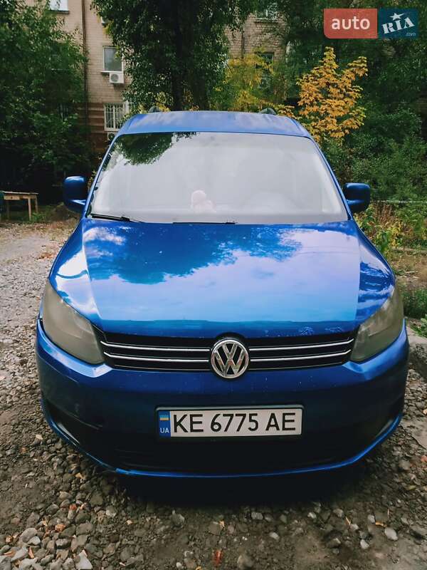 Минивэн Volkswagen Caddy 2011 в Днепре