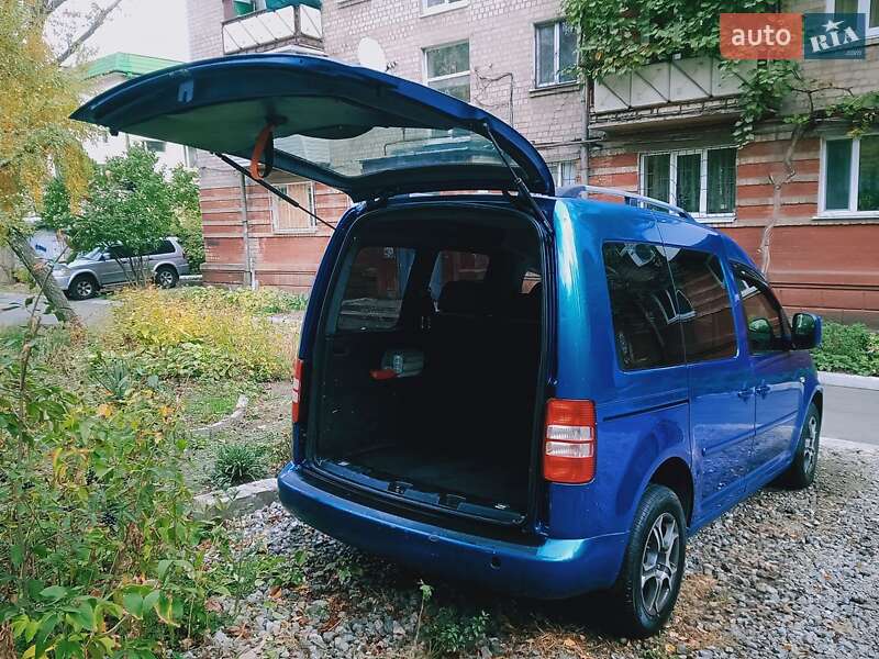 Минивэн Volkswagen Caddy 2011 в Днепре