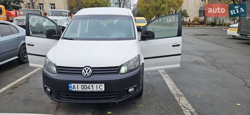 Минивэн Volkswagen Caddy 2013 в Киеве фото 2 Минивэн Volkswagen Caddy 2013 в Киеве