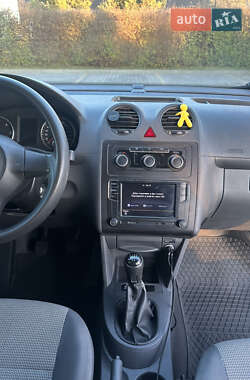 Минивэн Volkswagen Caddy 2013 в 