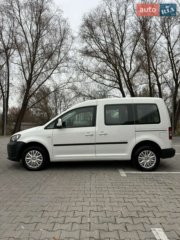 Минивэн Volkswagen Caddy 2014 в Хмельницком