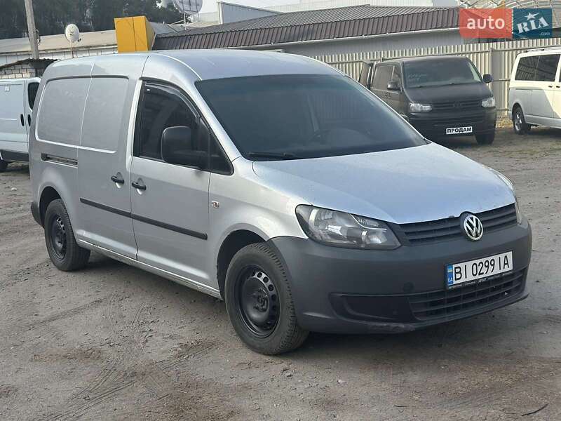 Грузовой фургон Volkswagen Caddy 2011 в Кременчуге