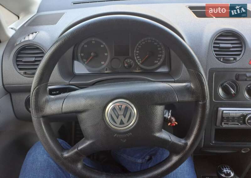 Минивэн Volkswagen Caddy 2005 в Староконстантинове
