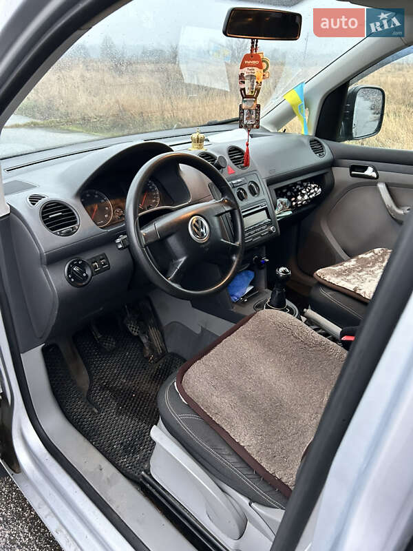 Минивэн Volkswagen Caddy 2006 в Мироновке