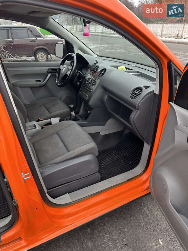 Мінівен Volkswagen Caddy 2007 в Бахмачі фото 6 Мінівен Volkswagen Caddy 2007 в Бахмачі