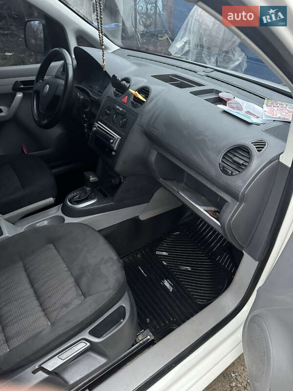 Минивэн Volkswagen Caddy 2008 в Звягеле фото 25 Минивэн Volkswagen Caddy 2008 в Звягеле