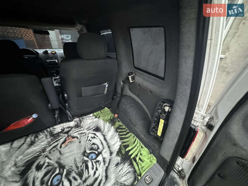 Минивэн Volkswagen Caddy 2008 в Звягеле фото 32 Минивэн Volkswagen Caddy 2008 в Звягеле