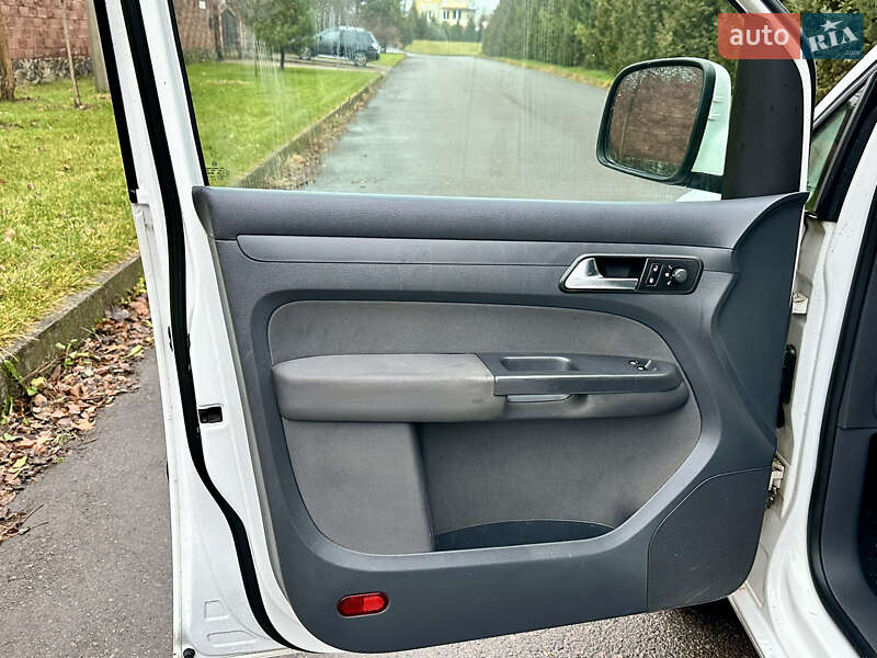 Мінівен Volkswagen Caddy 2013 в Рівному