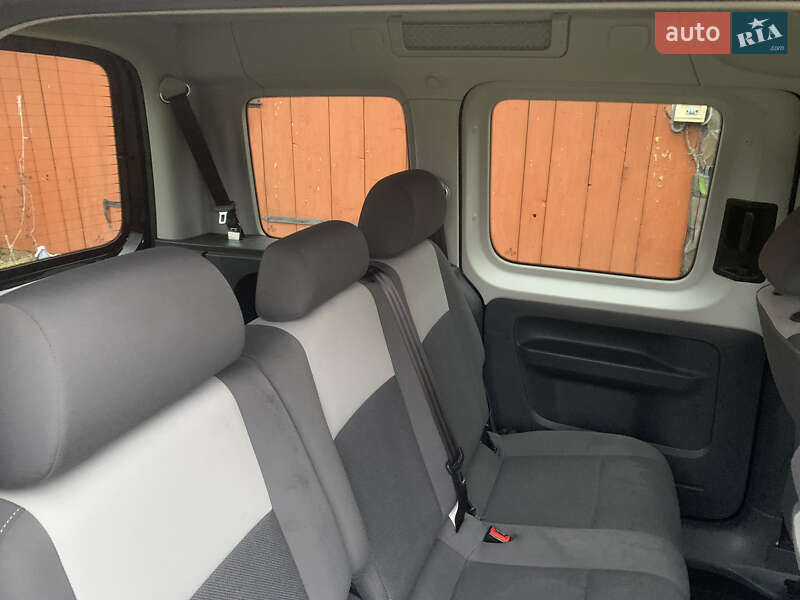 Мінівен Volkswagen Caddy 2013 в Івано-Франківську