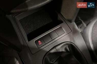 Минивэн Volkswagen Caddy 2011 в 